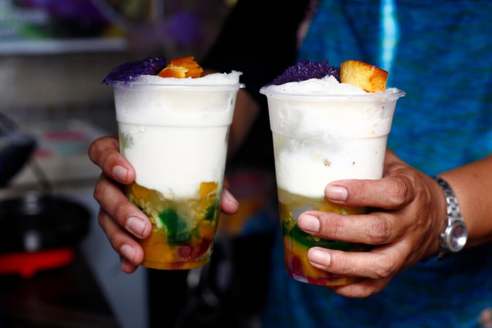 Dessert halo-halo, Philippines