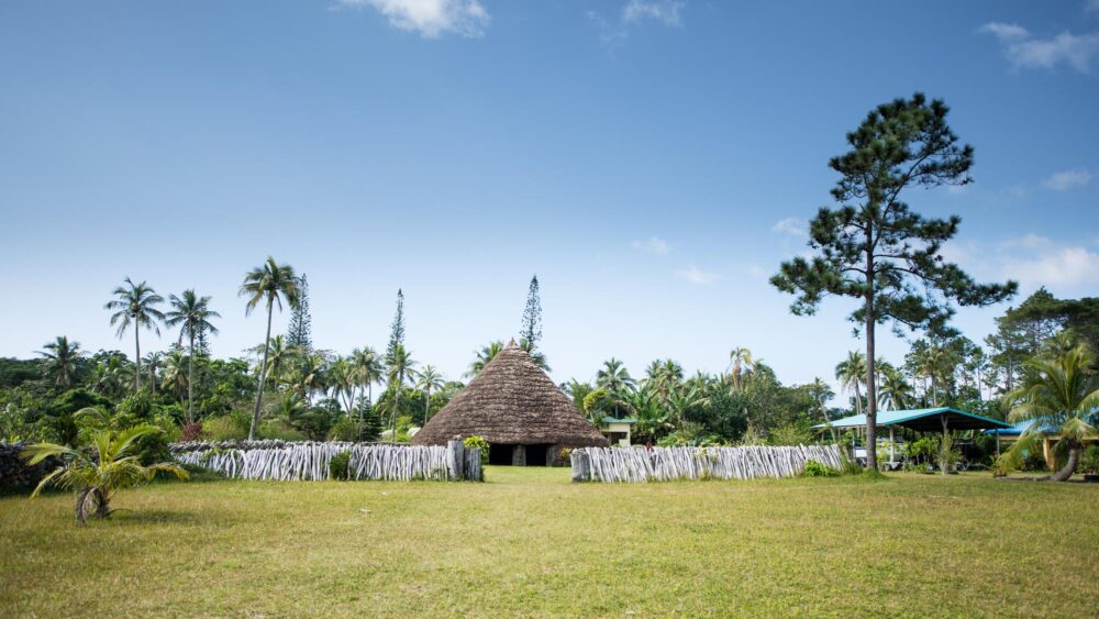Hutte traditionelle sur l'île de Lifou