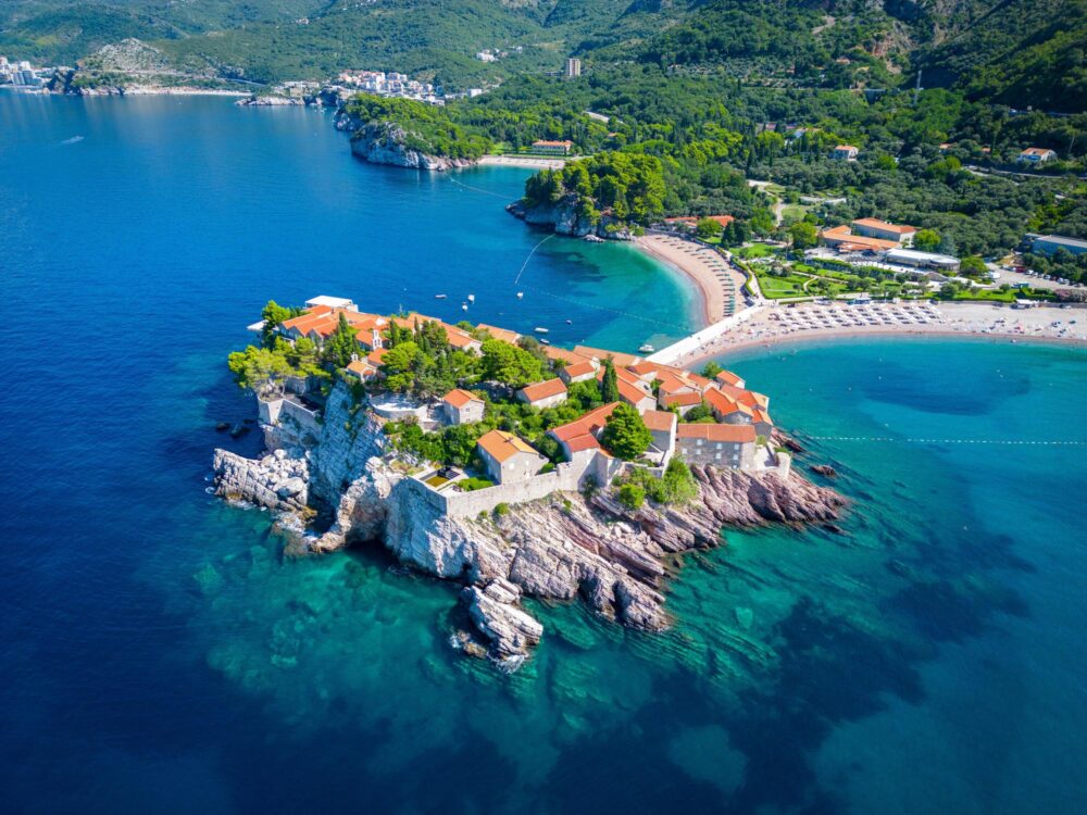 Îlot de Sveti Stefan près de Budva au Monténégro