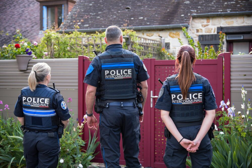 Informer la police ou la gendarmerie de votre absence prolongée