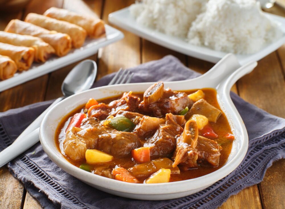 Kaldereta au boeuf, Philippines