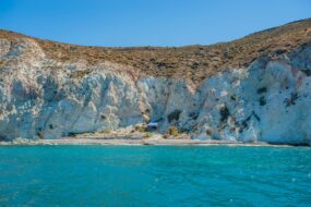 La Plage Blanche de Santorin
