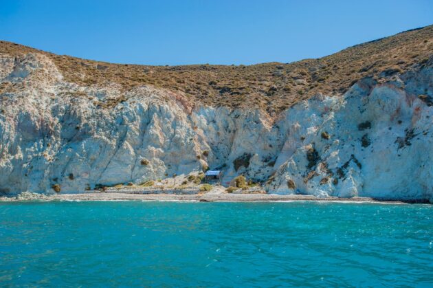 La Plage Blanche de Santorin