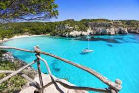 La plage de Cala Macarella