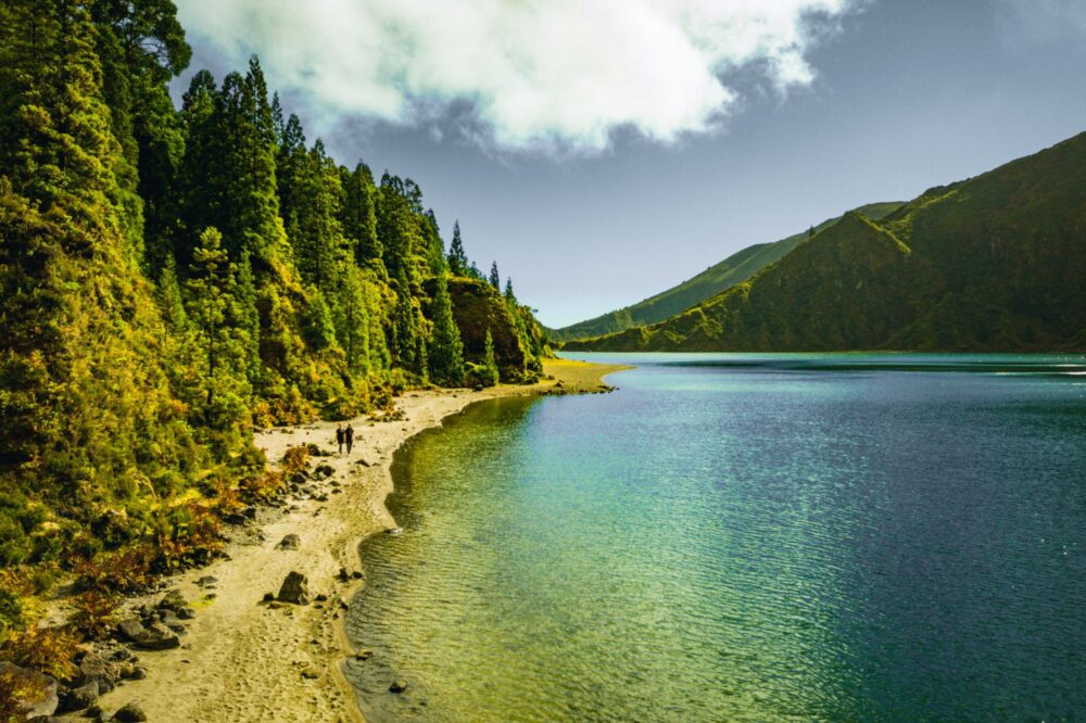 La plage de Lagoa do Fogo, Les Açores