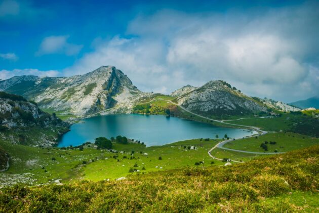 Lac en Espagne