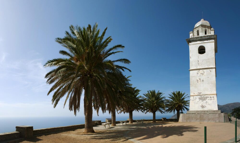 Le campanile de canari au Cap Corse