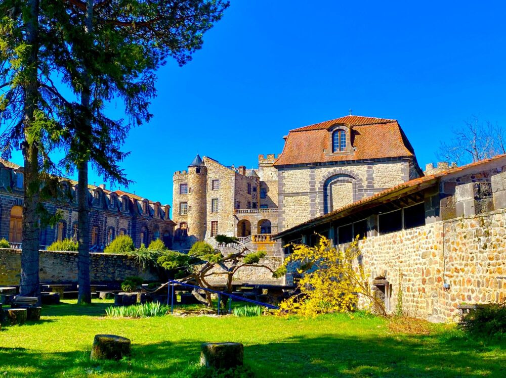 Le château de Chazeron, Auvergne