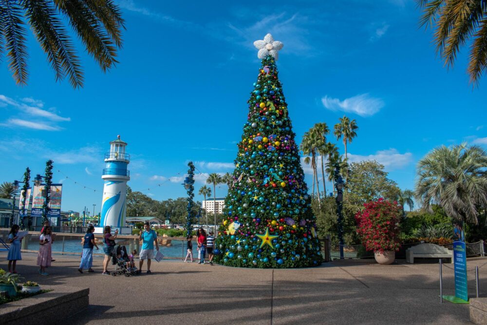 Le grand sapin de Noël à SeaWorld, Orlando