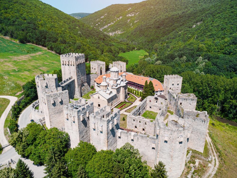 Le monastère de Manasija, Serbie