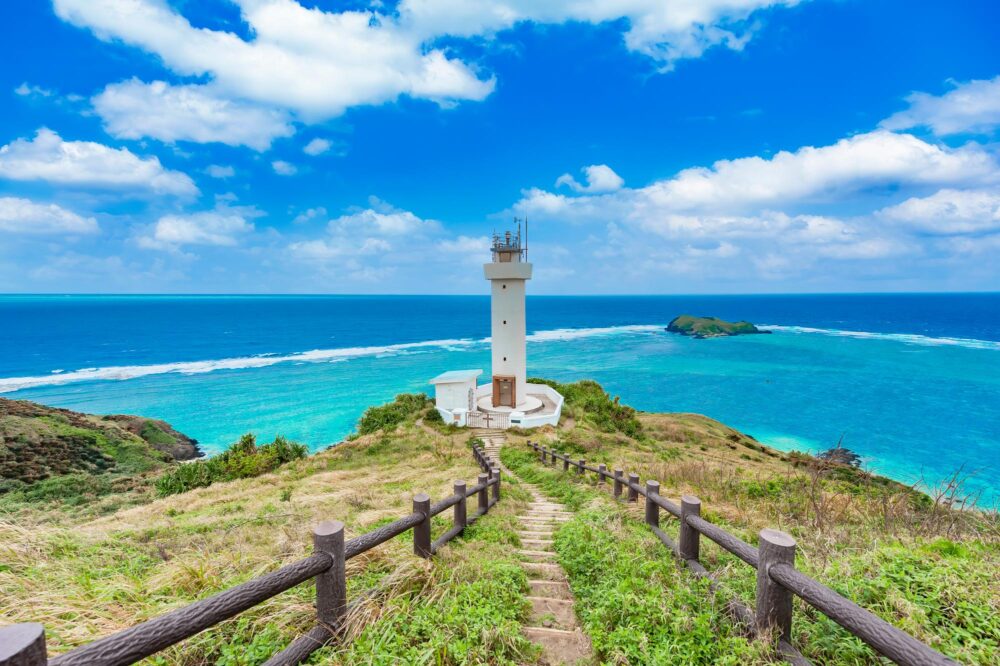 Le phare à Hirakubo sur l'île d'Ishigaki