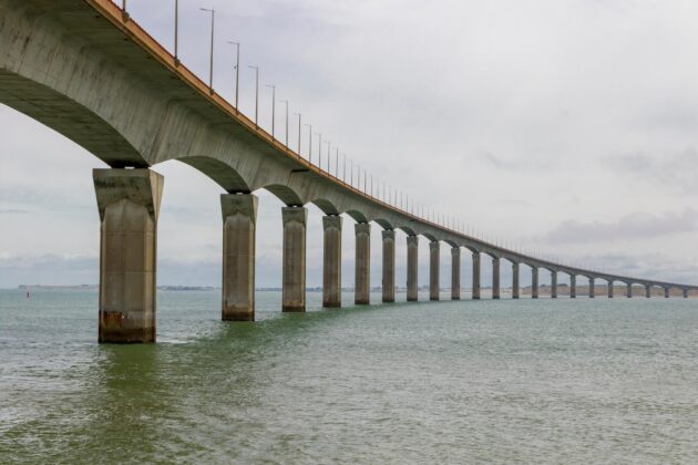 Le pont de l’Île de Ré, France