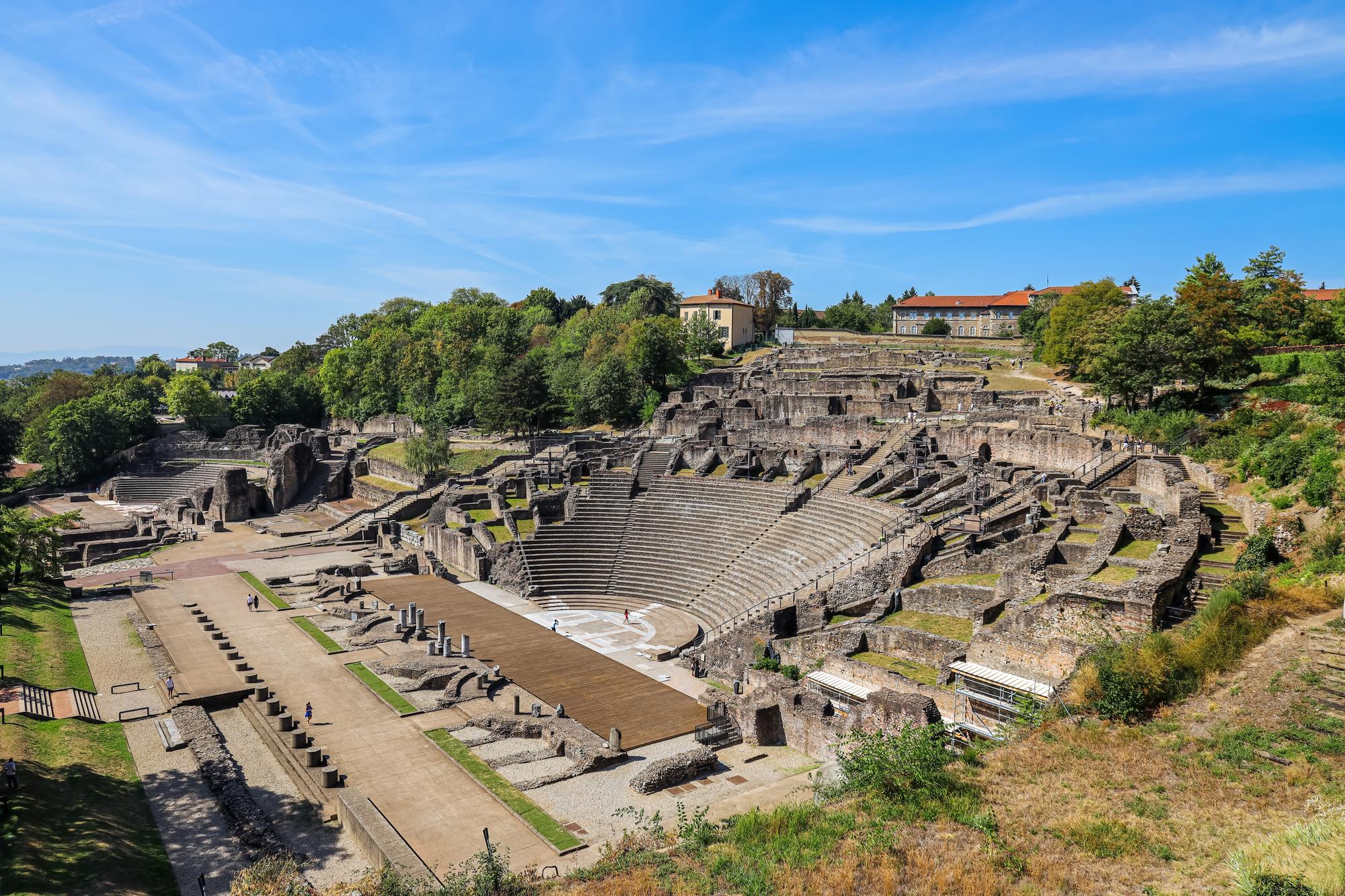 Le théâtre et l'Odéon antiques sur la colline de Fourvière