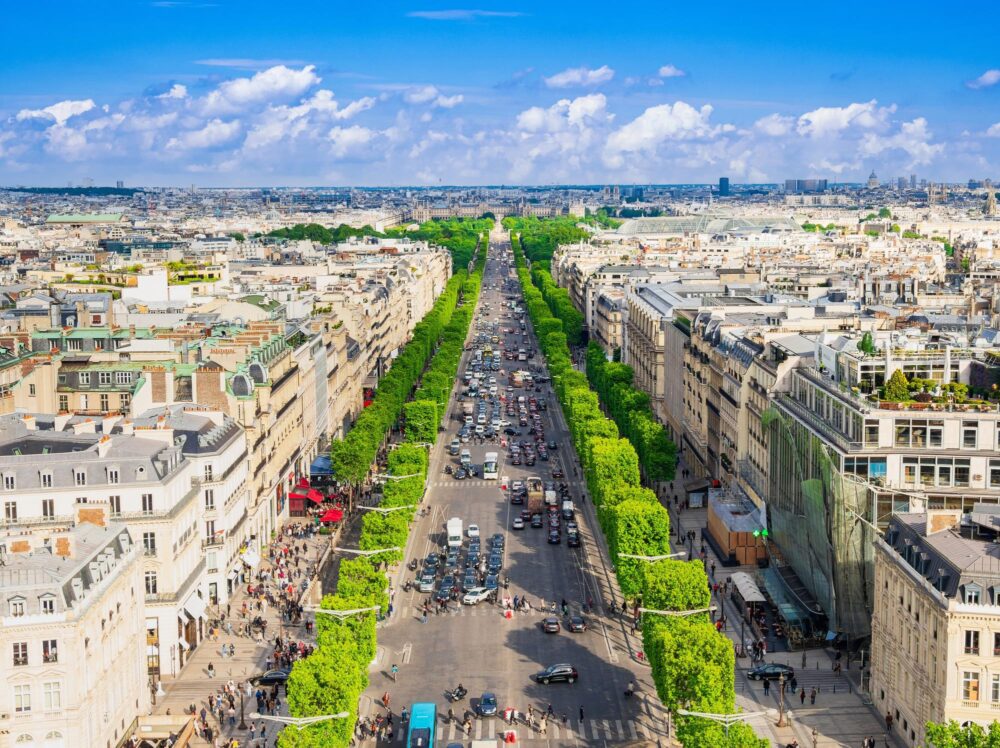 Les Champs-Élysées, Paris