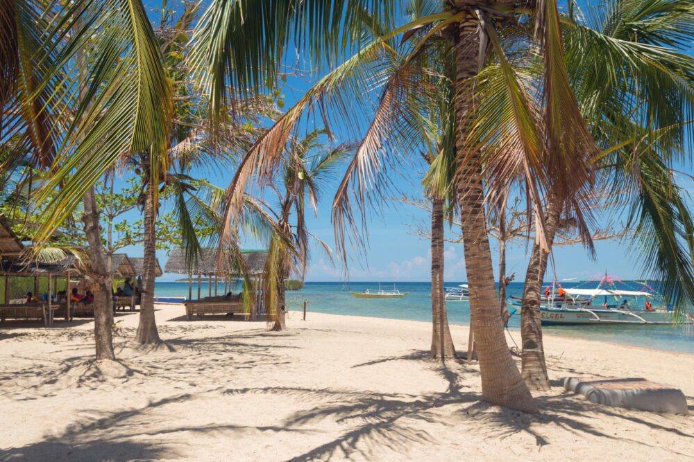 Luli Island, Baie de Honda, Philippines