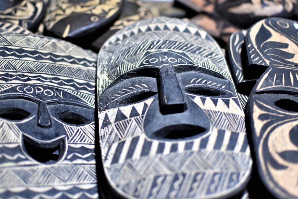 Masques en bois, Palawan