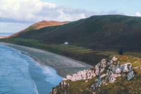 Plage de Rhossili Bay, Glamorgan, Angleterre
