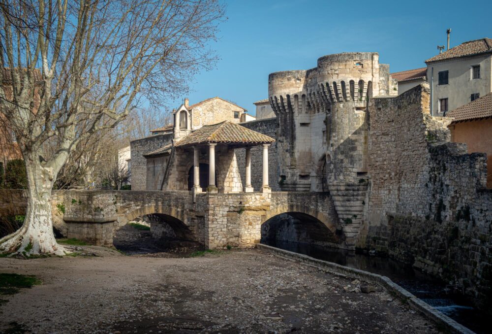 Remparts de pernes les Fontaines