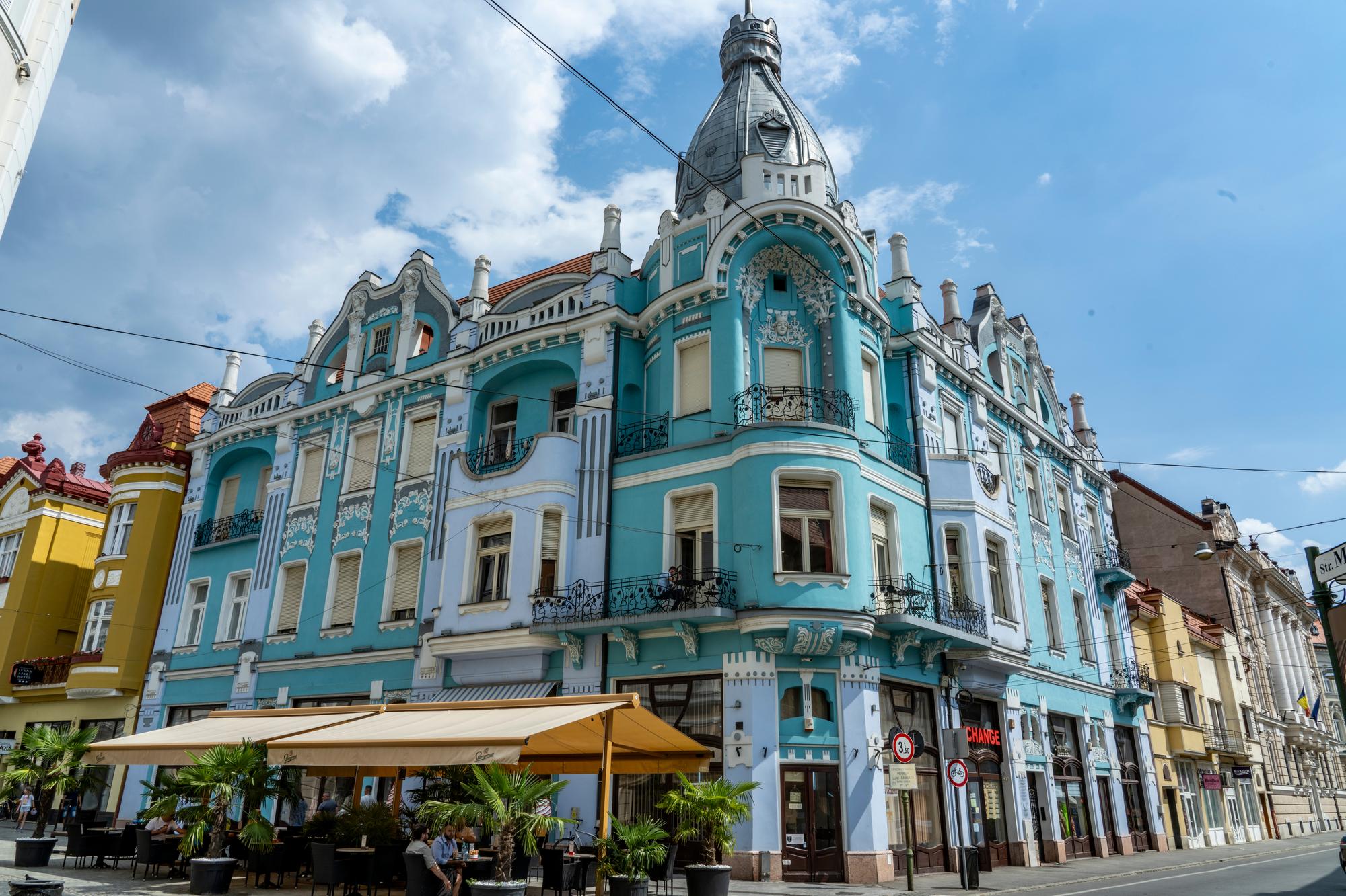 Terrasses et architecture Art Nouveau à Oradea