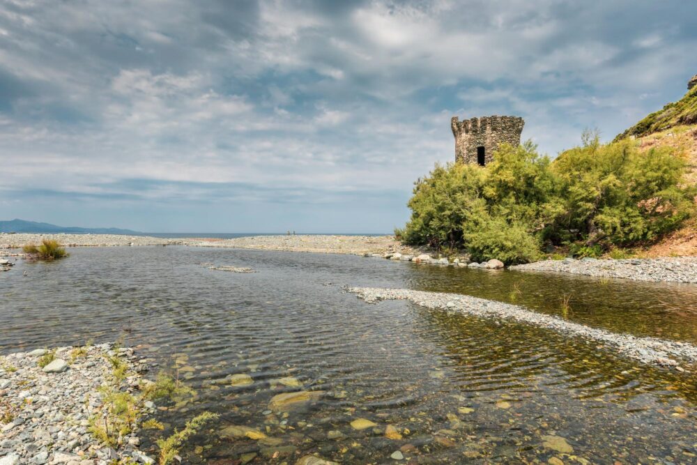 Tour gênoise dans la marine de Negru