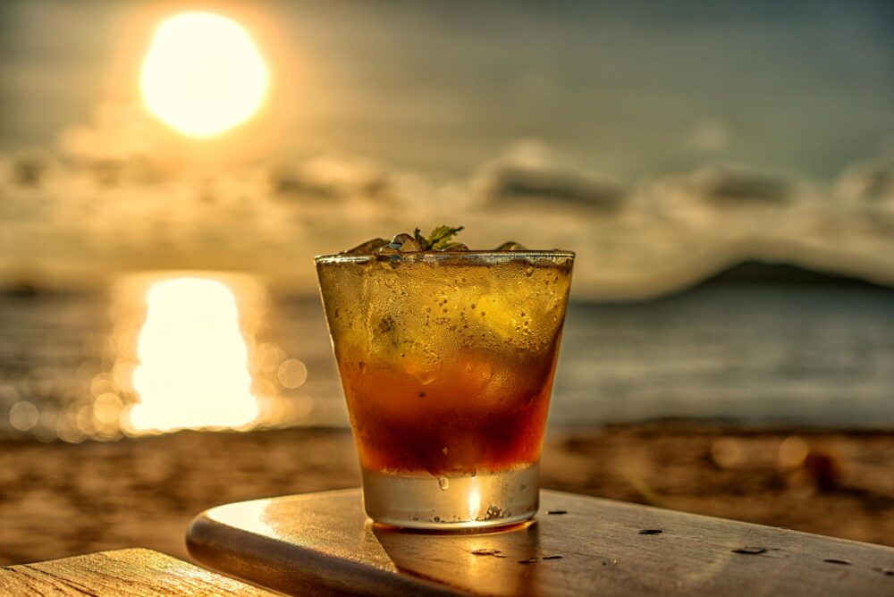 Un verre de Hierbas Ibicencas pour finir le repas à Ibiza