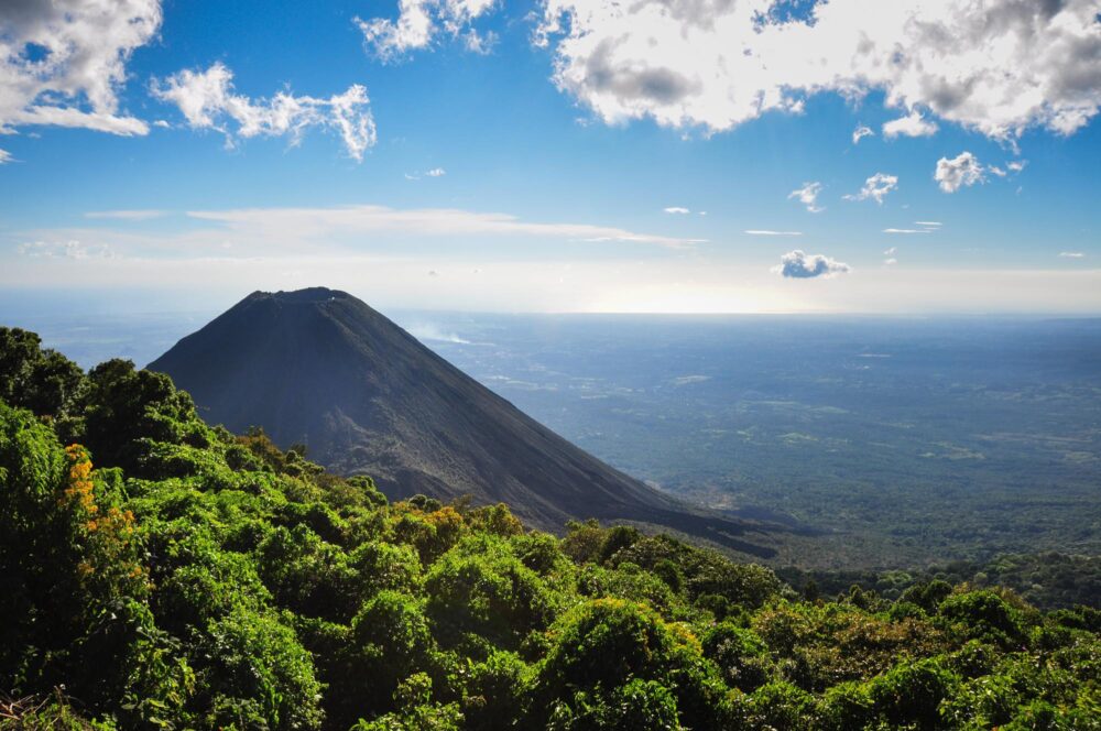 Volcan dans le Cerro Verde