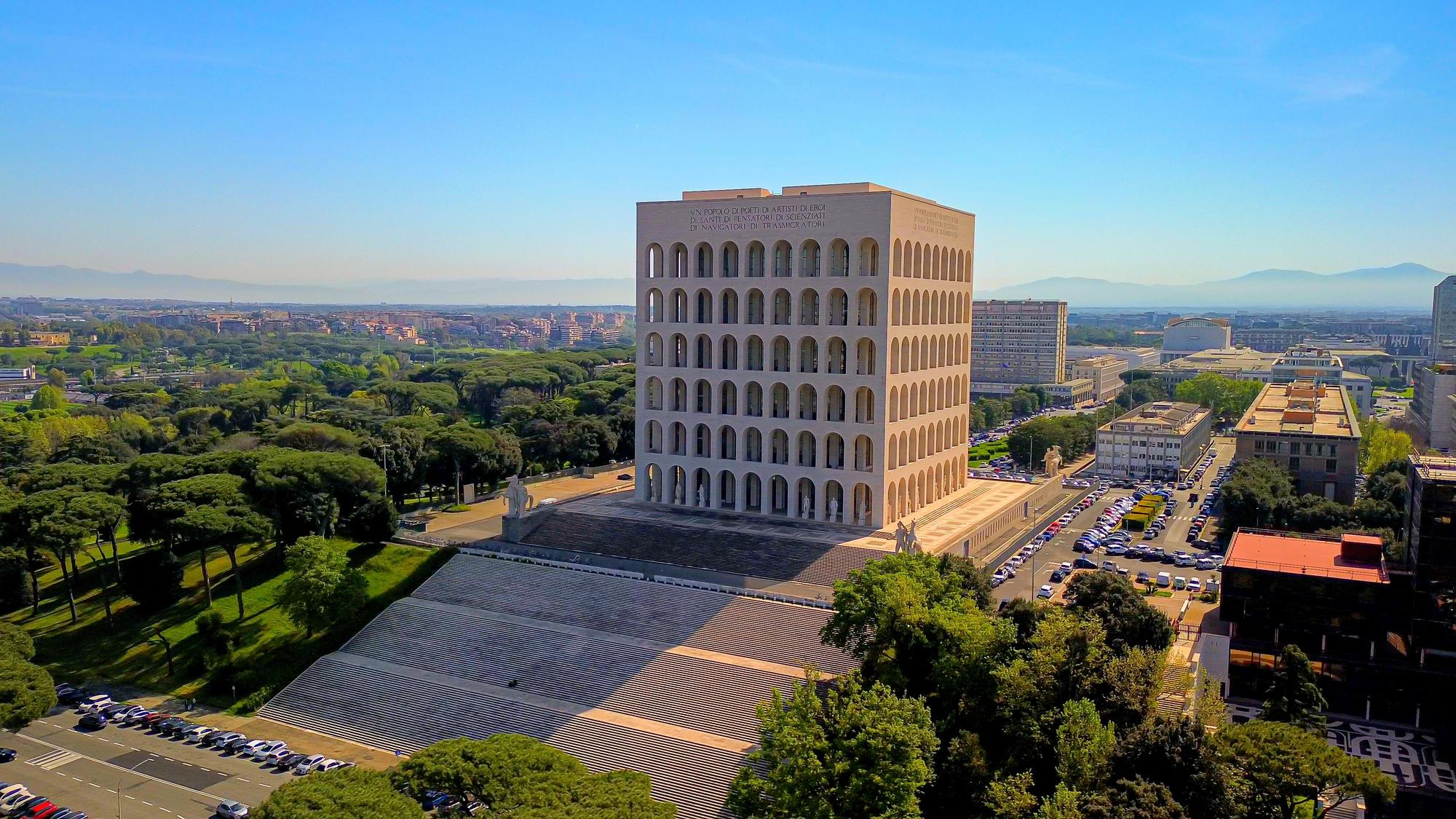 Vue Aérienne du Palais de la Civilisation Italienne