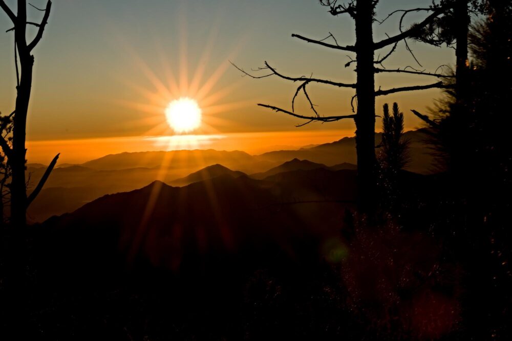 Vue depuis le Pico Duarte au lever du soleil