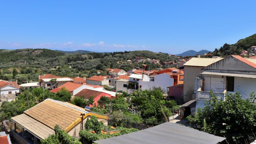 Vue sur Ágios Matthéos à Corfou