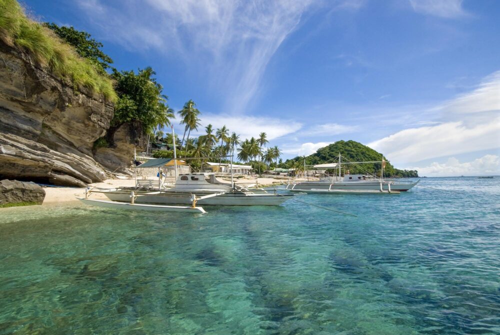 Vue sur l'île d'Apo aux Philippines