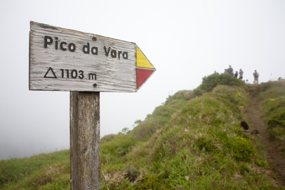 Le sentier du Pico da Vara