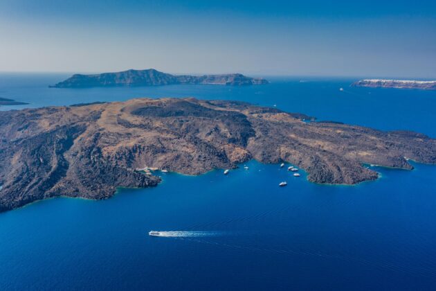 L'île de Nea Kameni en Grèce