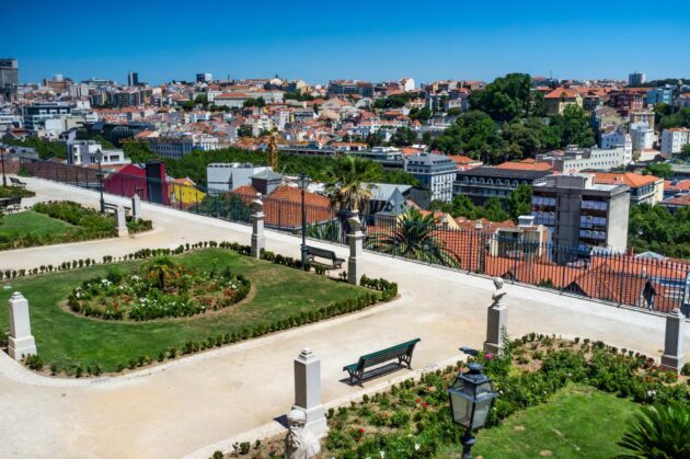 Miradouro de São Pedro de Alcântara à Lisbonne