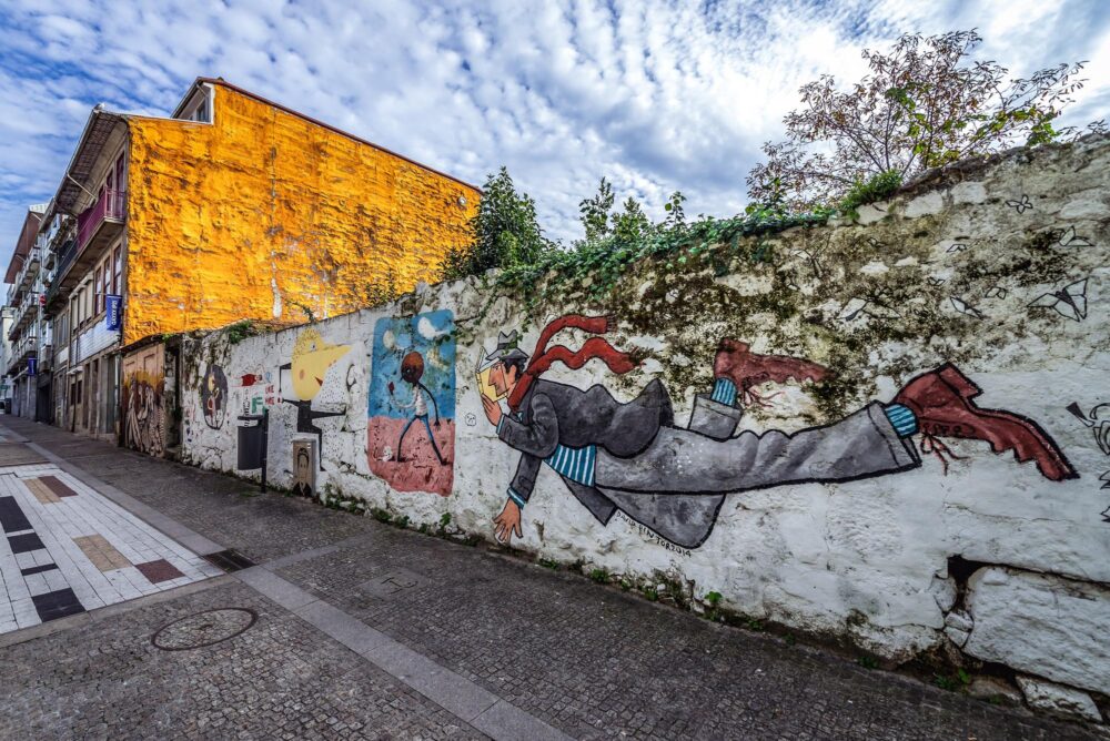 Street art dans la rue Miguel Bombarda à Porto, Portugal