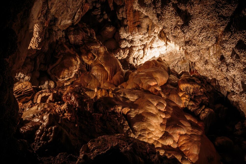 Formations de calcite dans Jewel Cave, Dakota du Sud