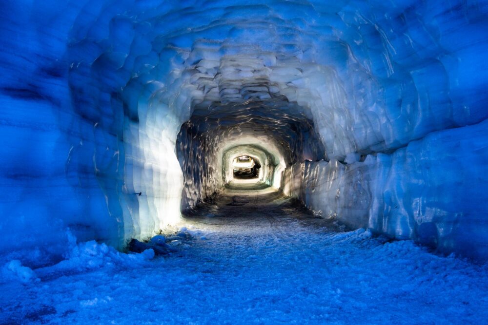 La grotte de glace de Langjökull, Islande