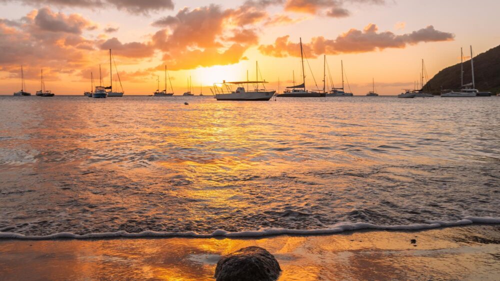 Le coucher de soleil à la Grande Anse d'Arlet en Martinique