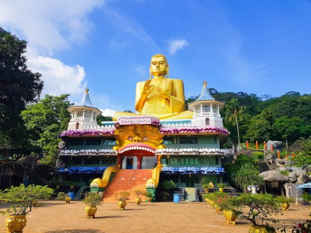 Temple d'Or de Dambulla, Dambulla