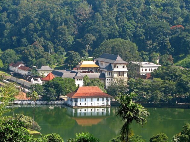 Temple de la Dent, Kandy