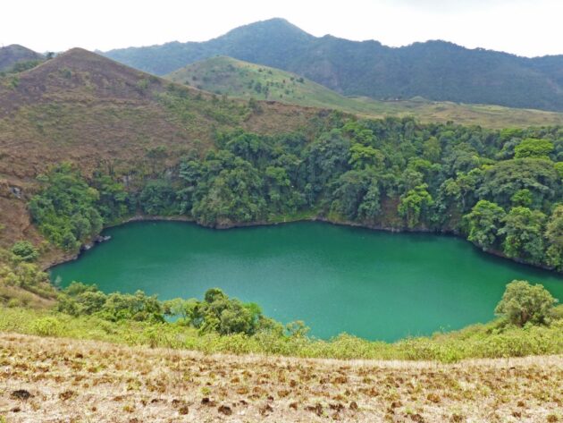 Cratère du Mont Manengouba au Cameroun