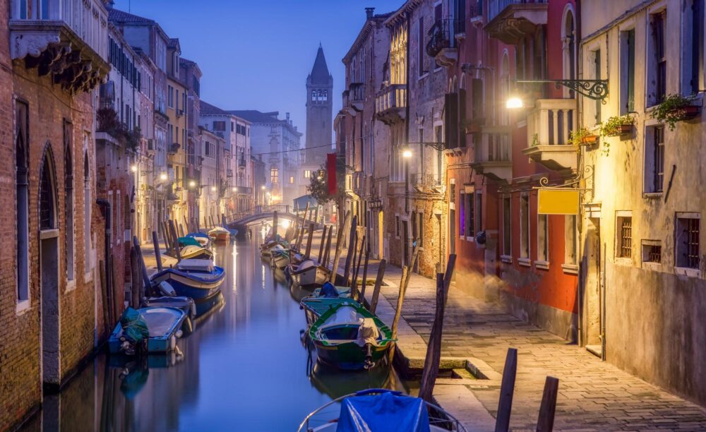 Canal de nuit à Venise
