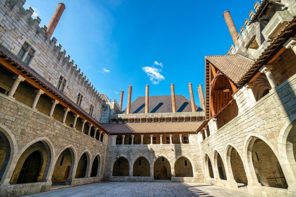 Cours du Palais des ducs de Bragance, Guimarães, Portugal