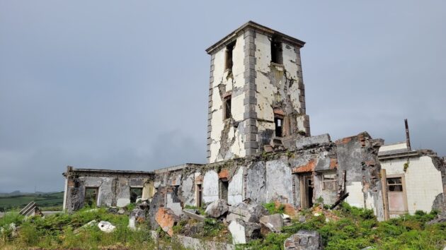 Farol da Ponta da Ribeirinha, Pico