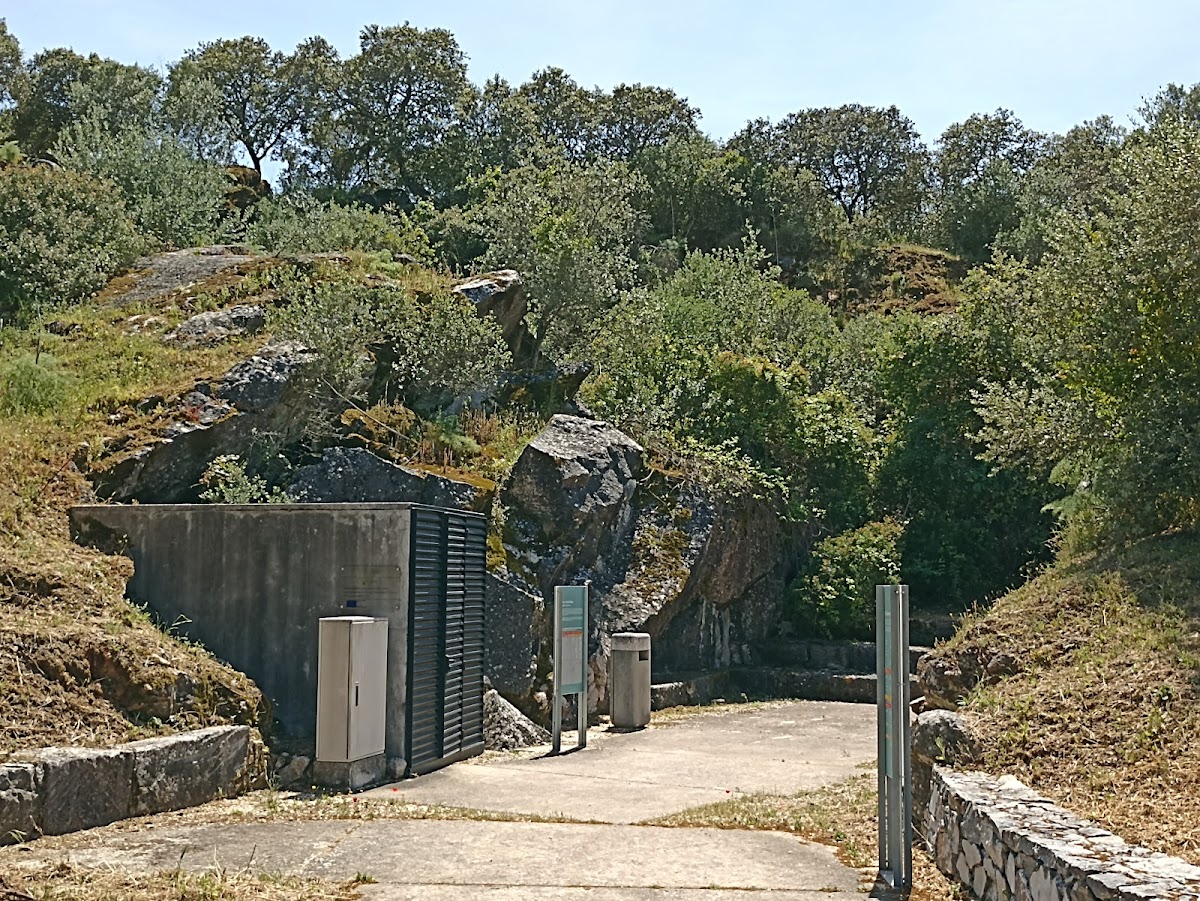 Grotte d'Escoural, Montemor-o-Novo