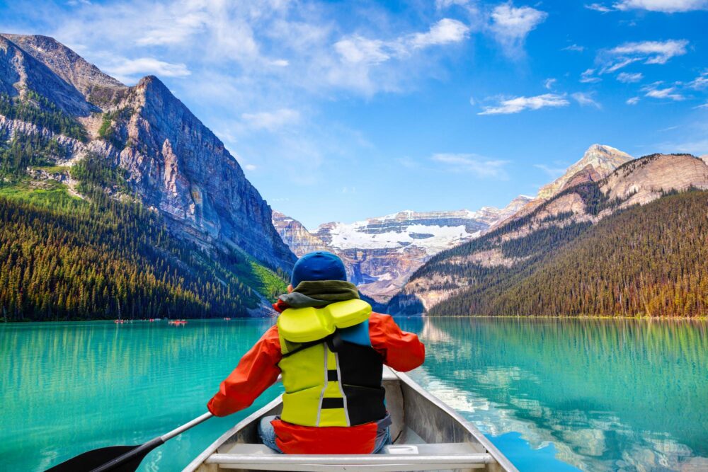 Kayak sur le Lac Louise au Canada