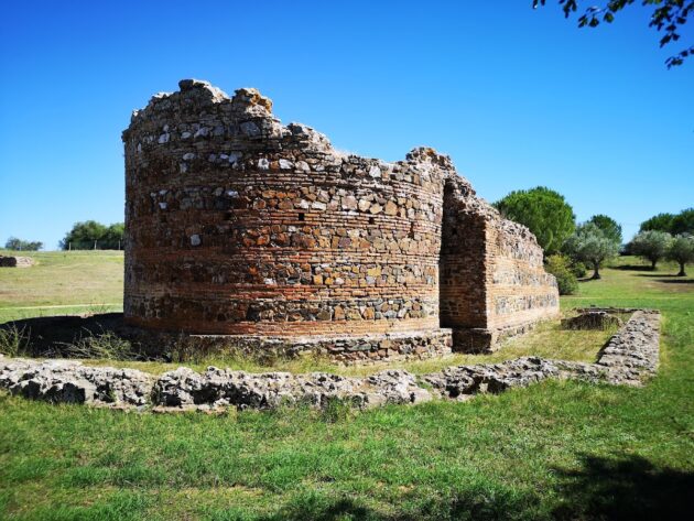 Villa Romana de São Cucufate, Vila de Frades