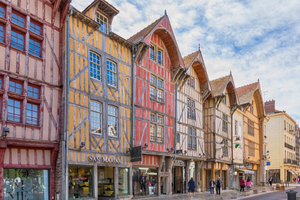 La rue Émile-Zola à Troyes
