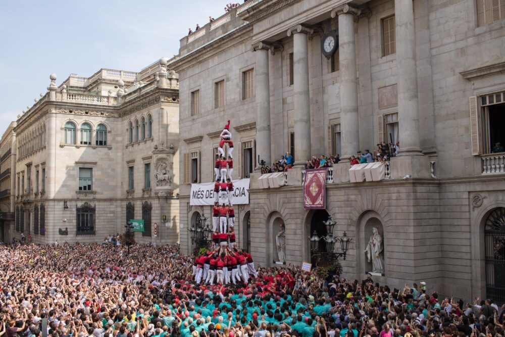 Une tour humaine au Festa de la Mercè en Catalogne