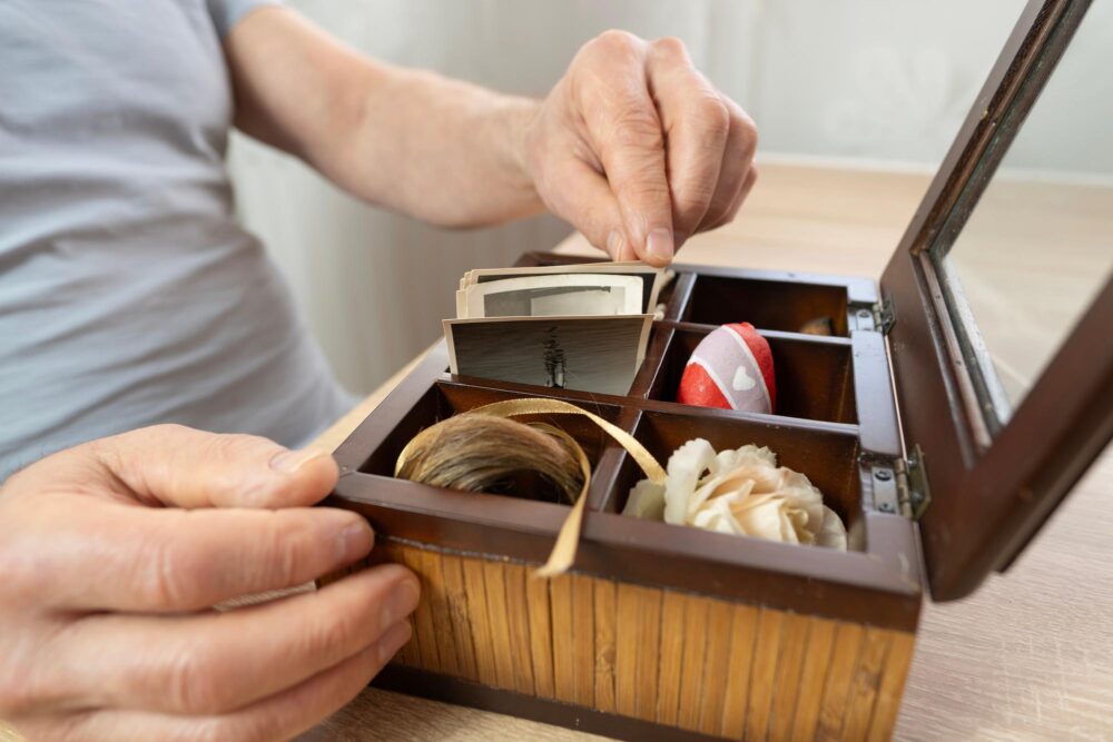 Fabriquer une boîte à trésors de voyage