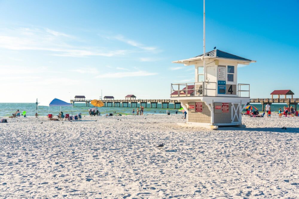 La plage de Clearwater en Floride avec son magnifique sable blanc